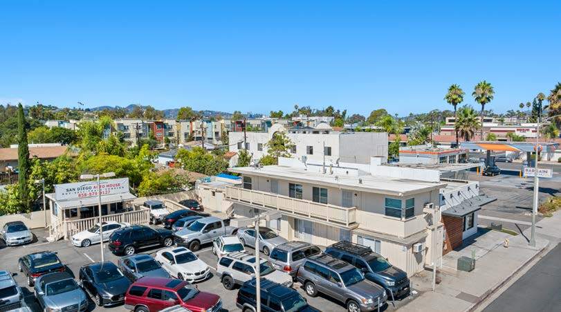 More Photos Of 339 S Escondido Blvd, Escondido Auto Dealership For Sale