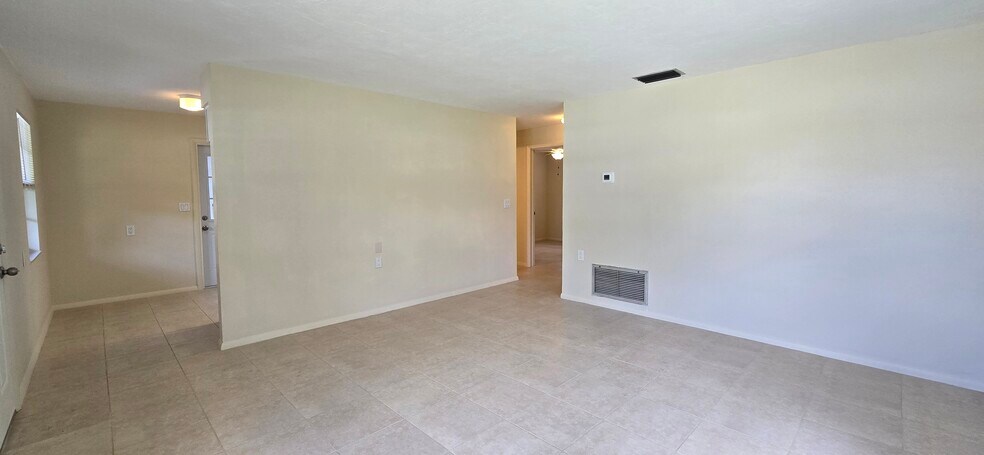 More Photos Of 3404 Dahlia Pl, Largo Apartments For Sale