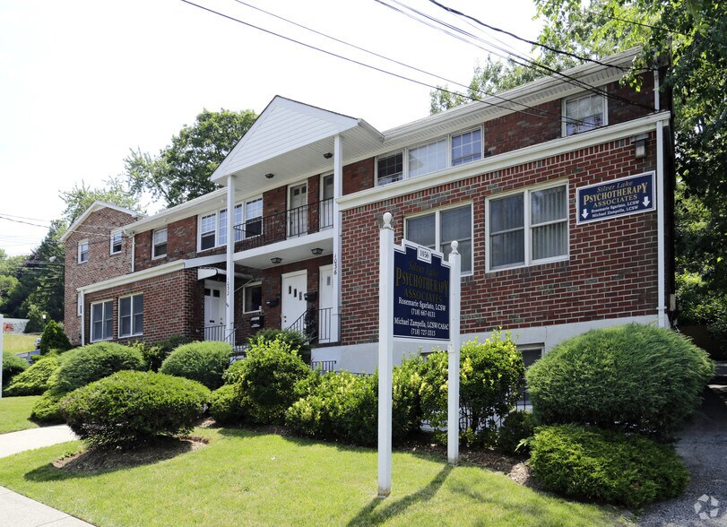More Photos Of 1032-1036 Victory Blvd, Staten Island Medical For Lease