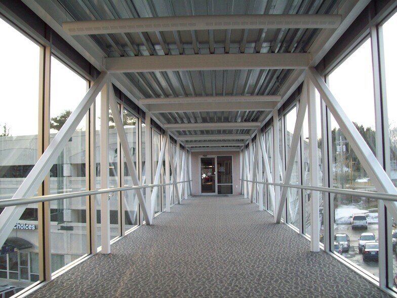 More Photos Of 900 Cummings Ctr, Beverly Medical For Lease