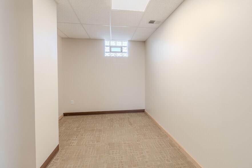 More Photos Of 2120 Freeport Rd, New Kensington Office For Lease