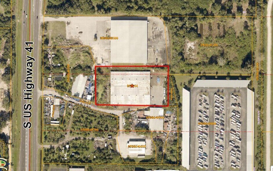 Primary Photo Of 12620 S US Hwy 41, Gibsonton Distribution For Sale