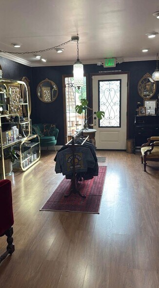 More Photos Of 606 Mount Rose St, Reno Storefront Retail Office For Lease