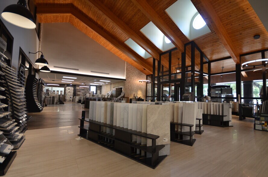 Primary Photo Of 1110 S Ranch Road 620, Austin Storefront Retail Office For Lease