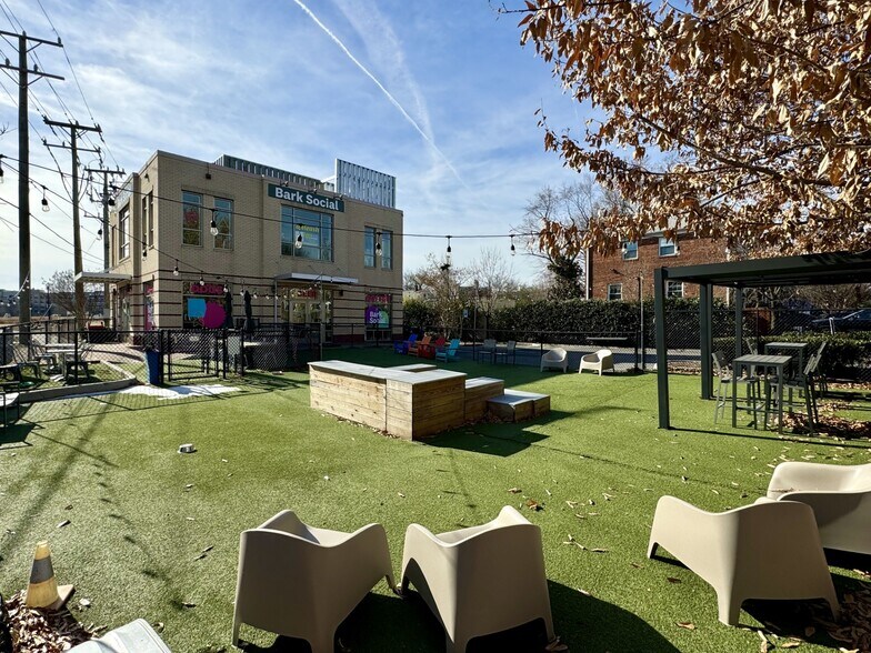 More Photos Of 529 E Howell Ave, Alexandria Restaurant For Lease