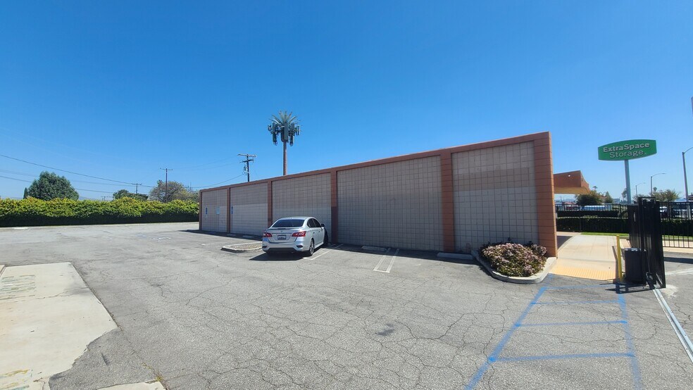 More Photos Of 11415-11421 Washington Blvd, Whittier Freestanding For Lease