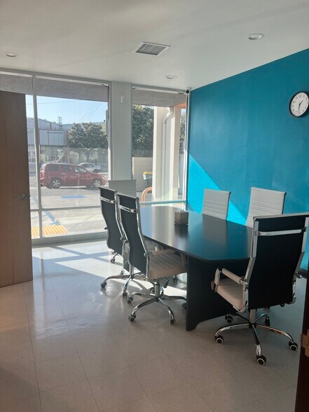 More Photos Of 11546-11552 Colima Rd, Whittier Unknown For Lease