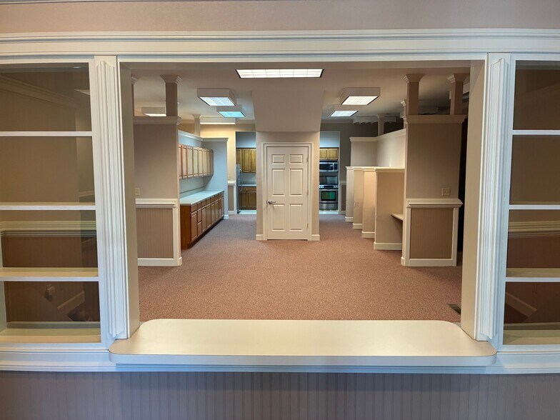 More Photos Of 1880 W City Dr, Elizabeth City Medical For Sale