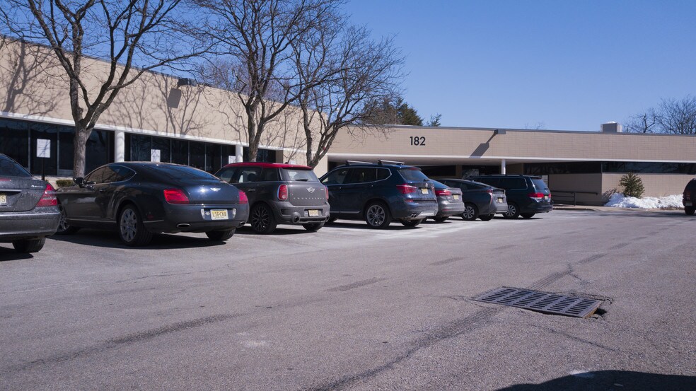 More Photos Of 182 South St, Morristown Medical For Lease