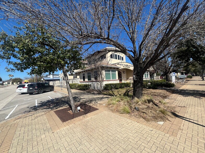 More Photos Of 310 W Main Ave, Round Rock Office For Sale