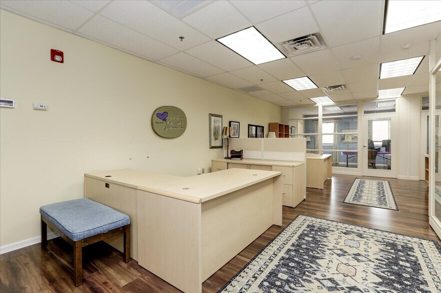 More Photos Of 807 Mantoloking Rd, Brick Office For Sale