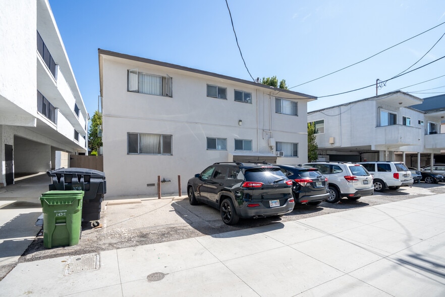 More Photos Of 1434 15th St, Santa Monica Apartments For Sale