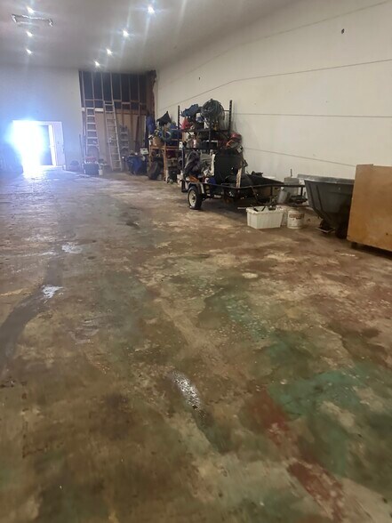 More Photos Of 10975 S Main St, Los Angeles Specialty For Sale