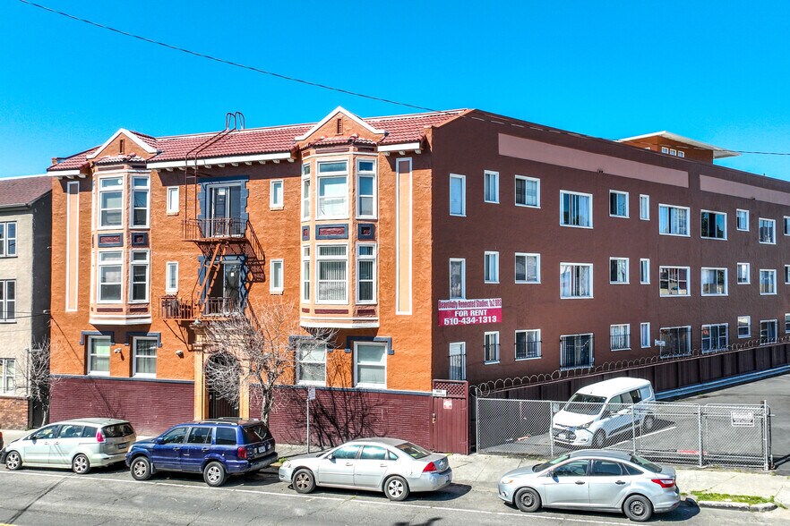 More Photos Of , Oakland Multifamily For Sale