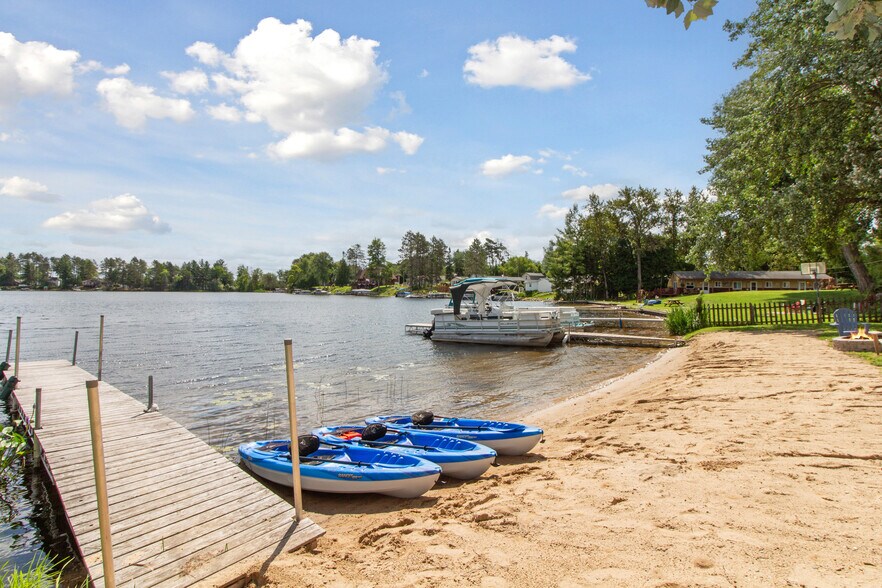 More Photos Of 4998 Main Ext, Long Lake Hospitality For Sale