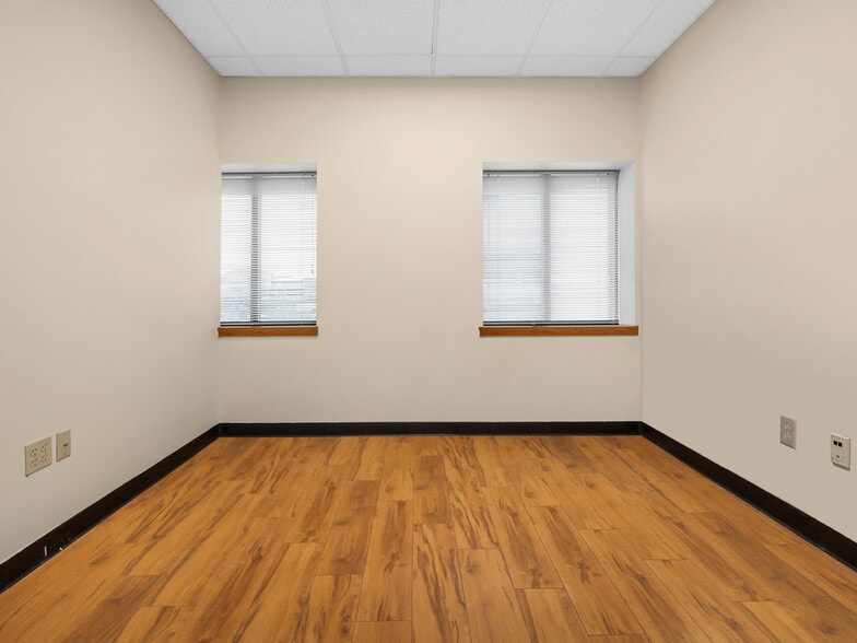 More Photos Of 22-44 Eastern Ave, Malden Office For Lease