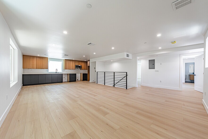 More Photos Of 1557 S Ogden Dr, Los Angeles Apartments For Sale