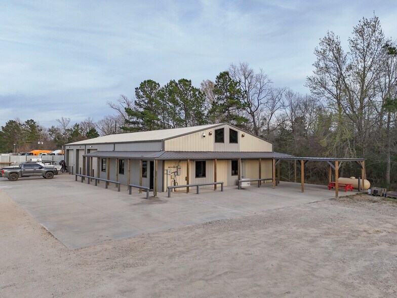 Primary Photo Of 11192 Meador Rd, Willis Warehouse For Sale