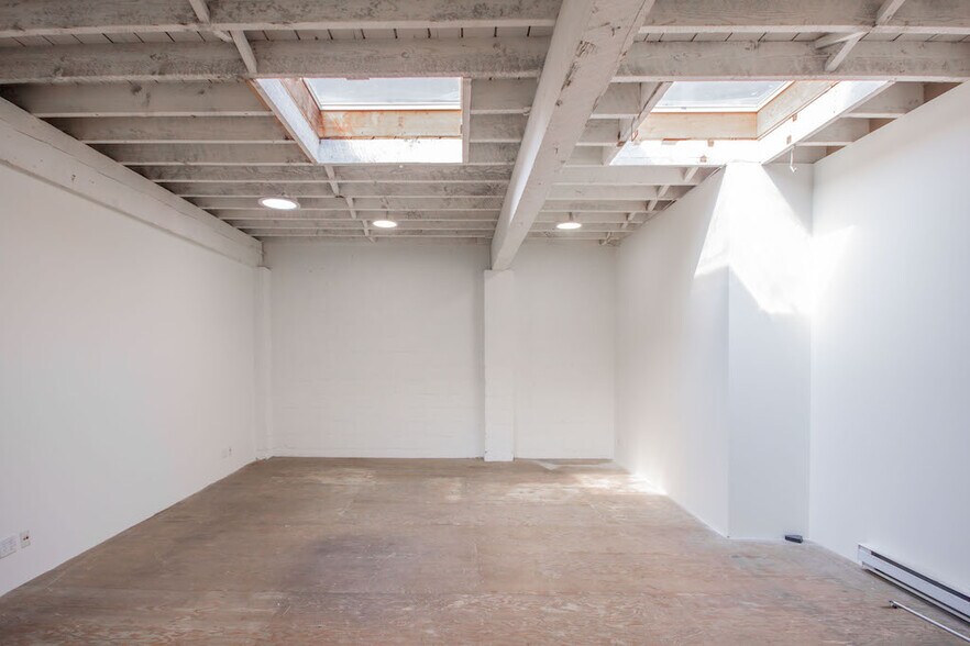 More Photos Of 381 Railway St, Vancouver Warehouse For Lease