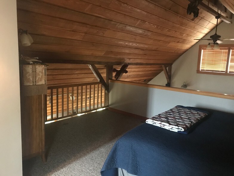 More Photos Of 18527 Beall Rd SW, Vashon Trailer Camper Park For Sale