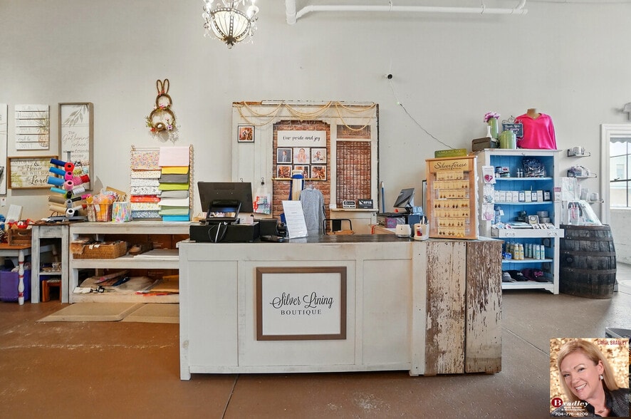 More Photos Of 109 N Hayne St, Monroe Apartments For Sale