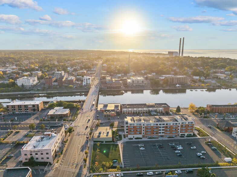 More Photos Of 91 E 1st St, Oswego Office For Sale