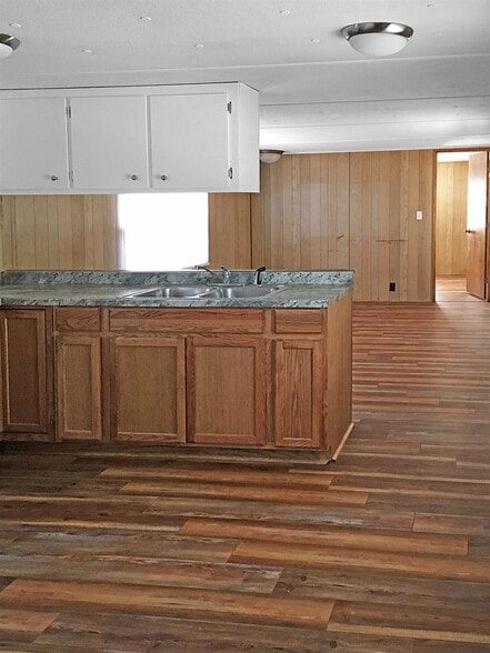 More Photos Of 910 Memorial Dr, Cortez Manufactured Housing Mobile Home Park For Sale