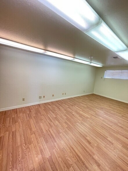 More Photos Of 10116 US Highway 50 E, Mound House Office For Lease