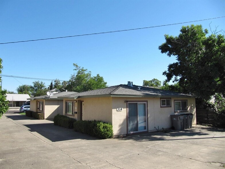 More Photos Of 415 4th St, Winters Multifamily For Sale
