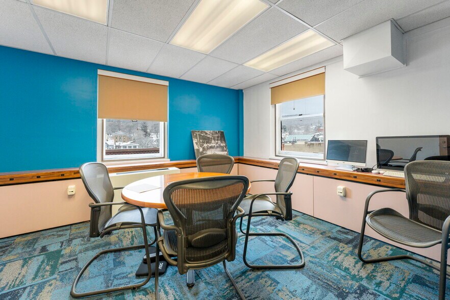 More Photos Of 1 W Market St, Corning Office For Lease