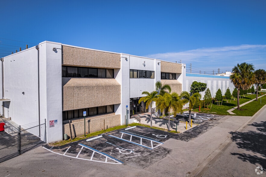 More Photos Of 1601 Hill Ave, West Palm Beach Manufacturing For Lease