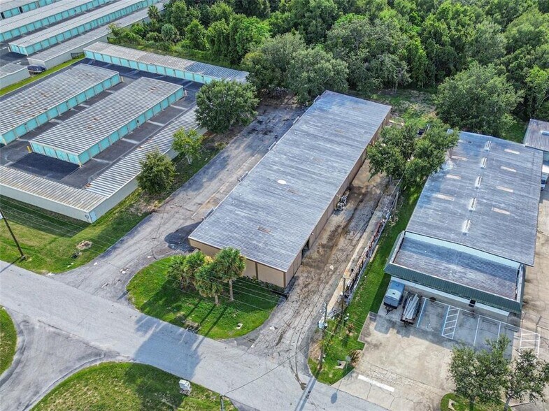 More Photos Of 905 Jan Mar Ct, Clermont Light Distribution For Lease