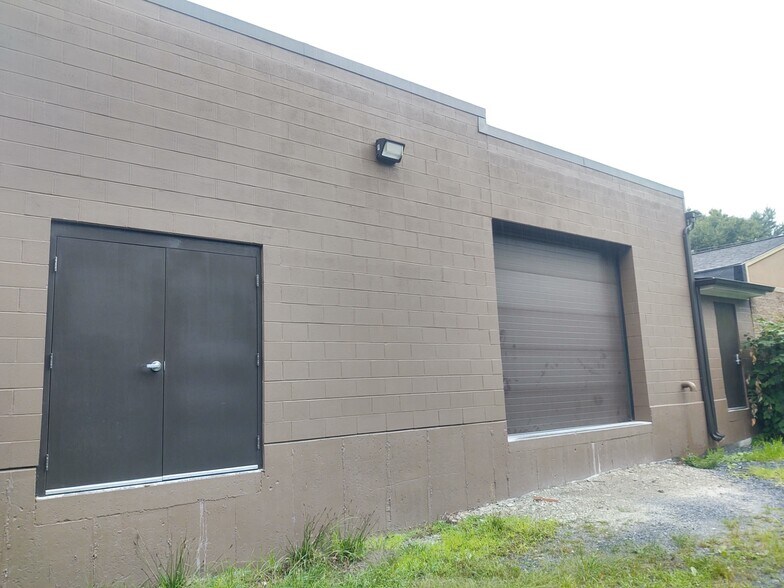 More Photos Of 157 Tremont St, Rehoboth Manufacturing For Sale