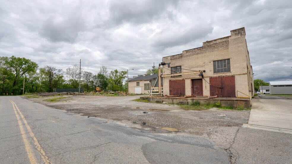 More Photos Of 120 Graham St, Zanesville Warehouse For Sale