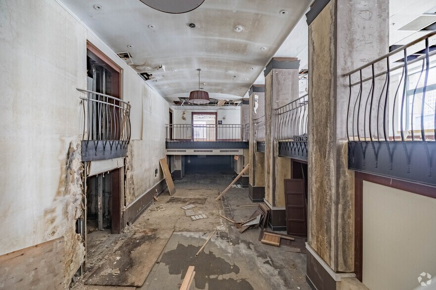 More Photos Of 11 S Ludlow St, Dayton Hotel For Sale