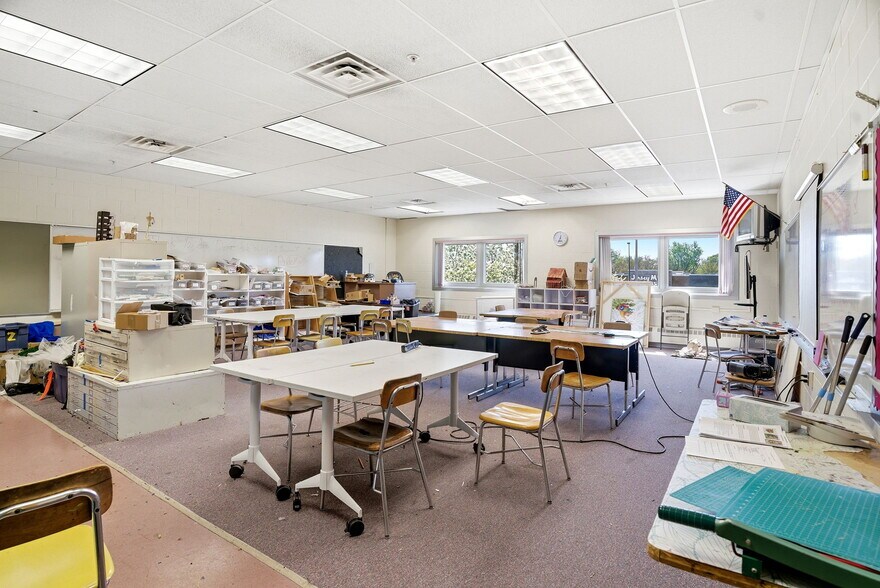 More Photos Of 6541 16TH Ave S, Richfield Schools For Lease