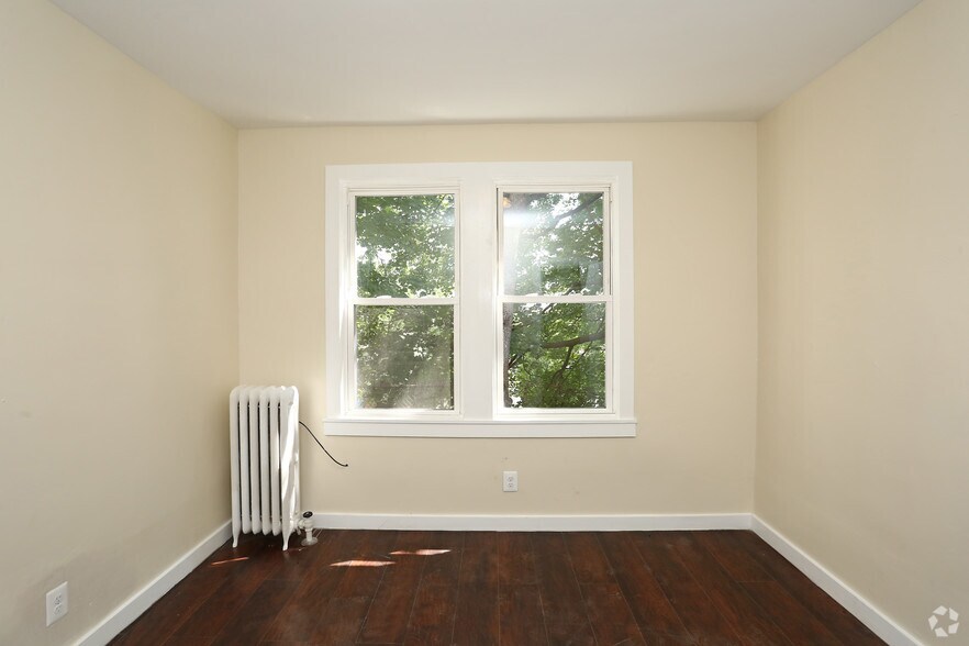 More Photos Of 12-16 Groton St, Hartford Apartments For Sale