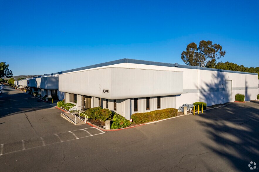 More Photos Of 1495-1497 Zephyr Ave, Hayward Unknown For Lease