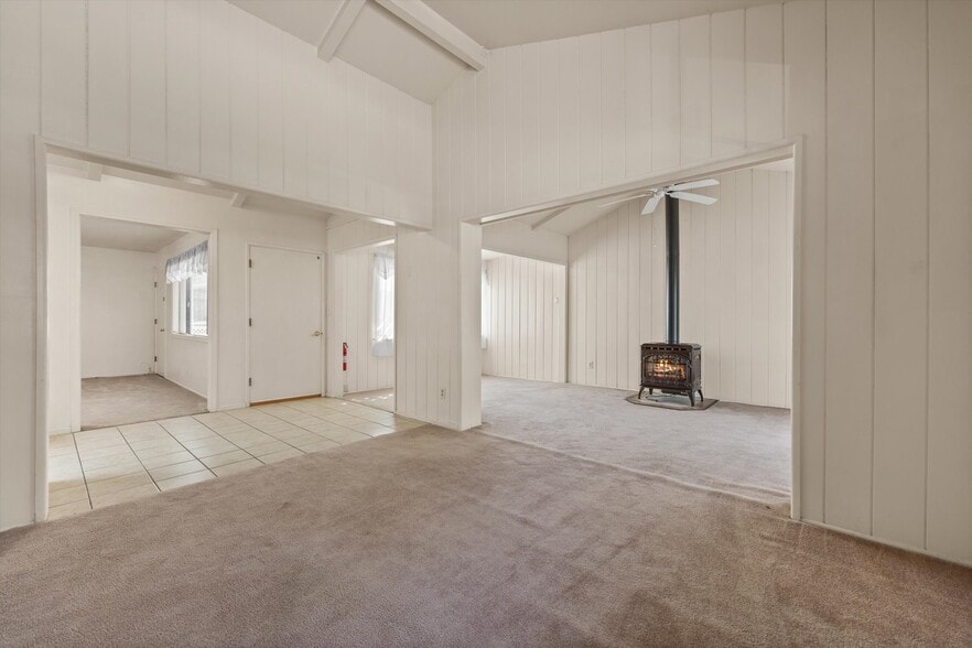 More Photos Of 16 Tobias St, Kernville Storefront Retail Residential For Sale