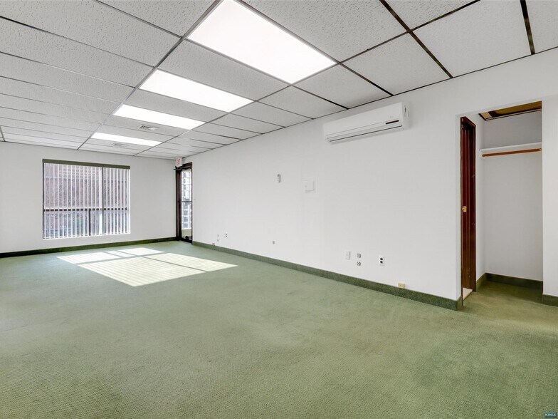 More Photos Of 120 State St, Hackensack Office For Sale