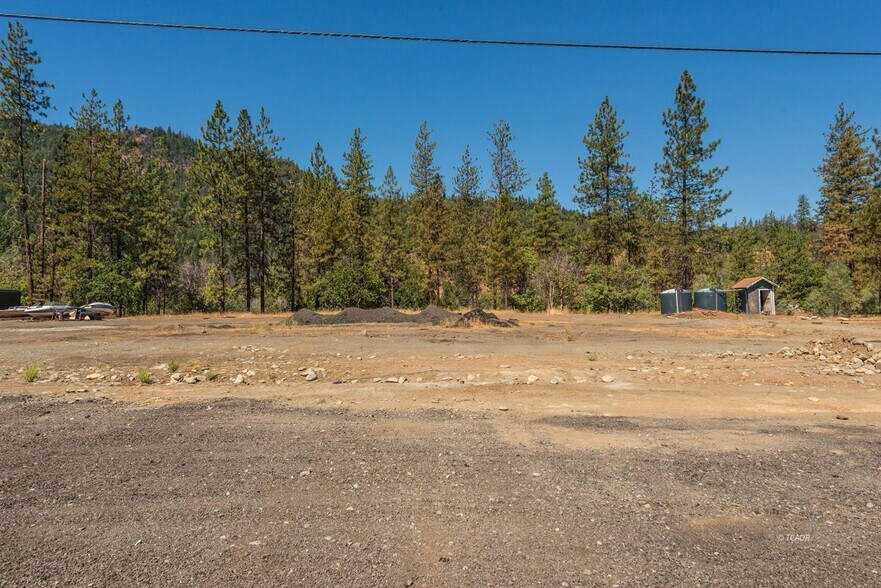 More Photos Of 30661 State Highway 3, Douglas City Auto Repair For Sale