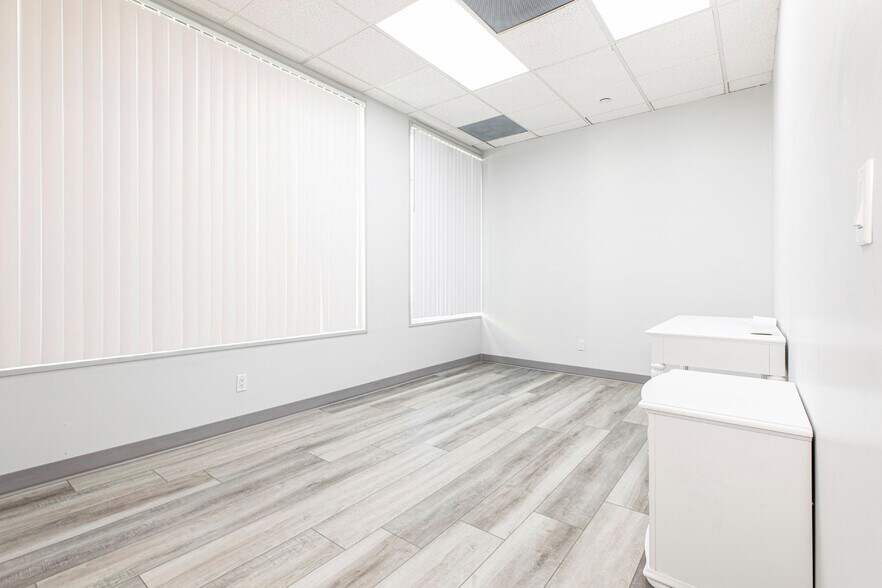 More Photos Of 350 W Arden Ave, Glendale Office For Lease