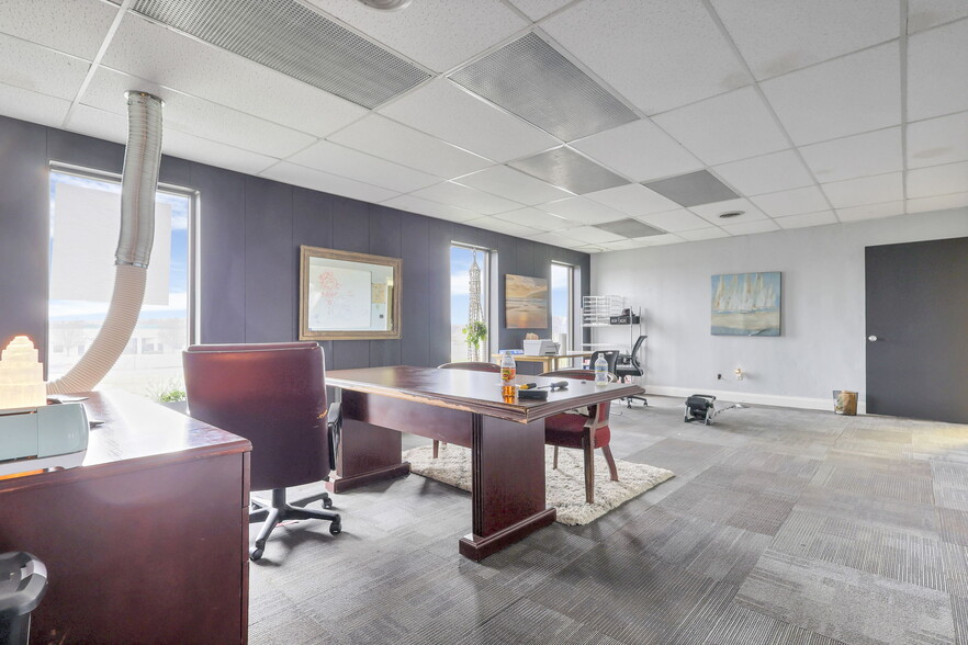 More Photos Of 2844 E River Rd, Dayton Office For Sale