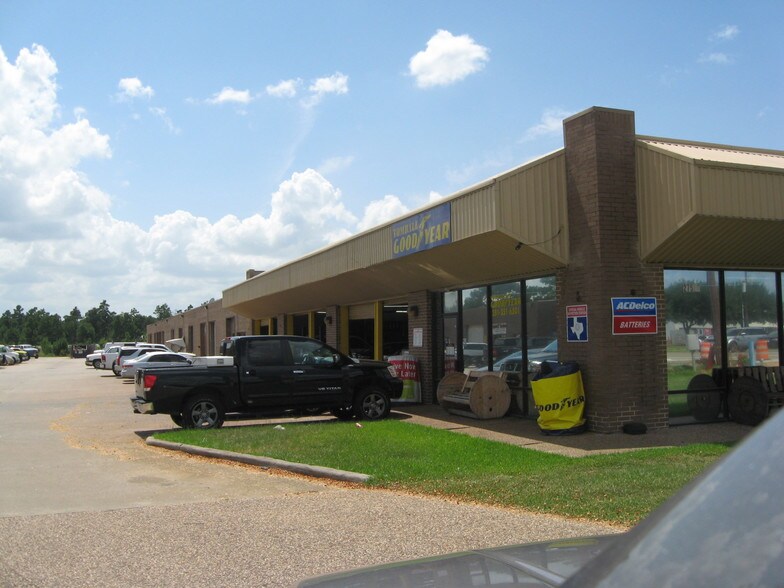 More Photos Of 27503 State Highway 249, Tomball Light Distribution For Lease
