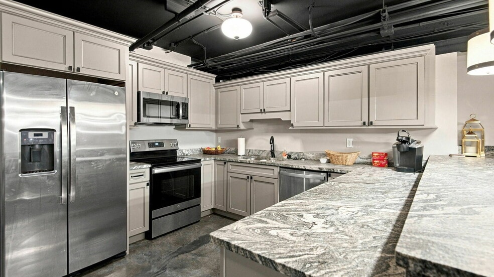 More Photos Of 304 S Gay St, Knoxville Office Residential For Sale