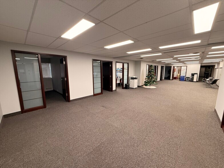More Photos Of 17010 103rd Ave, Edmonton Office For Lease