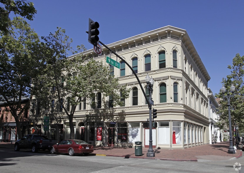 More Photos Of 452 8th St, Oakland Unknown For Lease