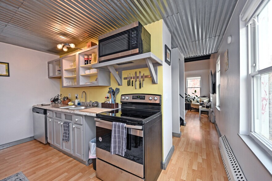 More Photos Of 118 E Liberty St, Cincinnati Apartments For Sale