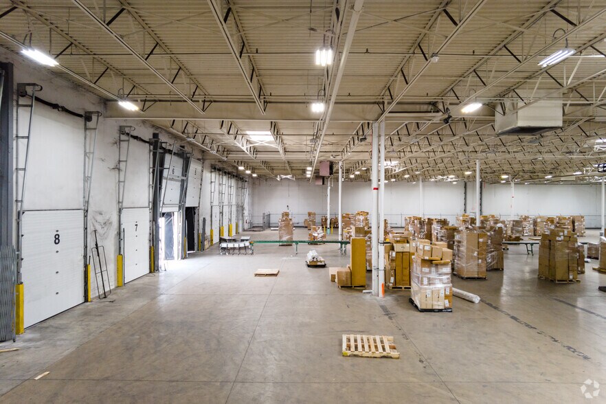 More Photos Of 521 McCormick Dr, Glen Burnie Warehouse For Lease