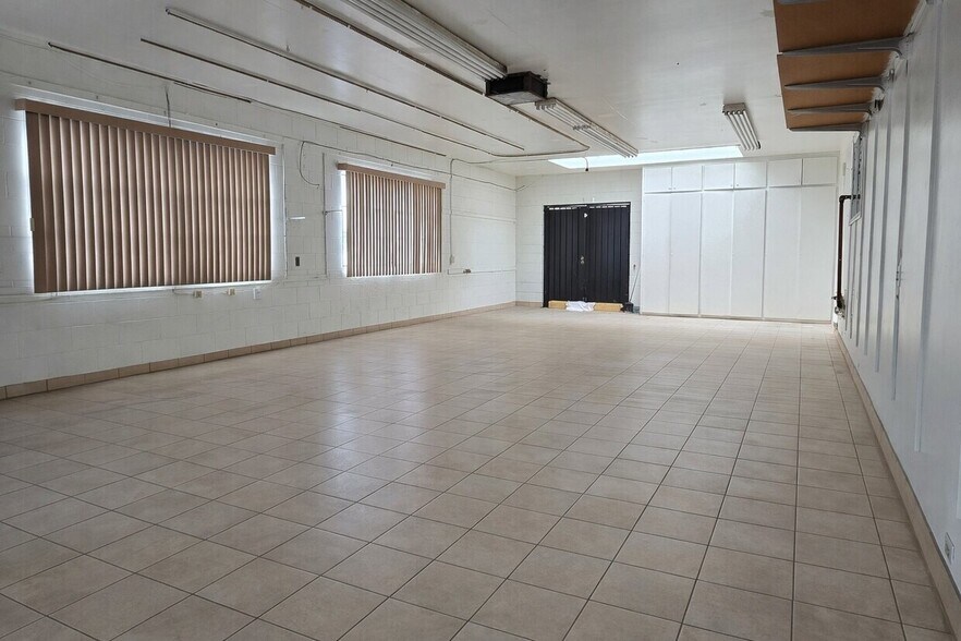 More Photos Of 2600 W Beverly Blvd, Montebello Freestanding For Lease